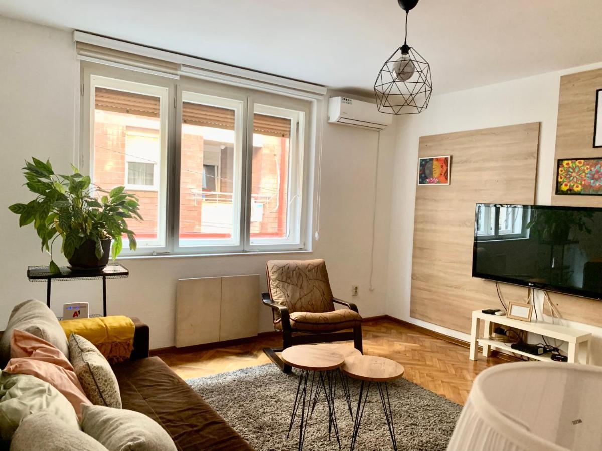 Star Apartment 2 Belgrado Buitenkant foto